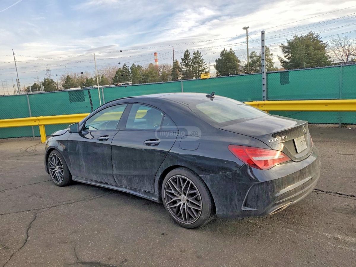 Mercedes-Benz CLA 250 2018 — photo 2