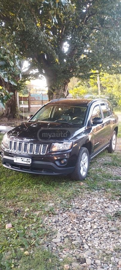 Jeep Compass 2013 — photo 2