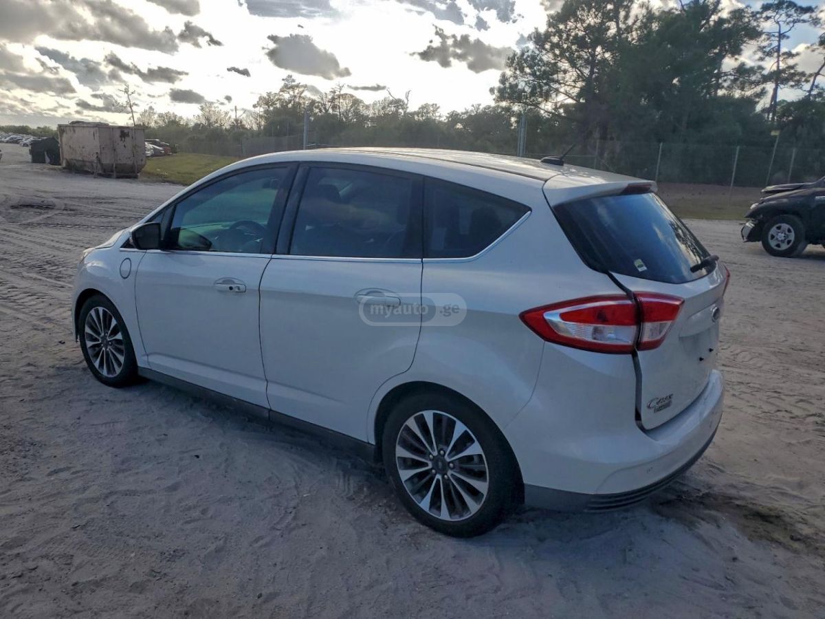 Ford C-Max 2017 — photo 2