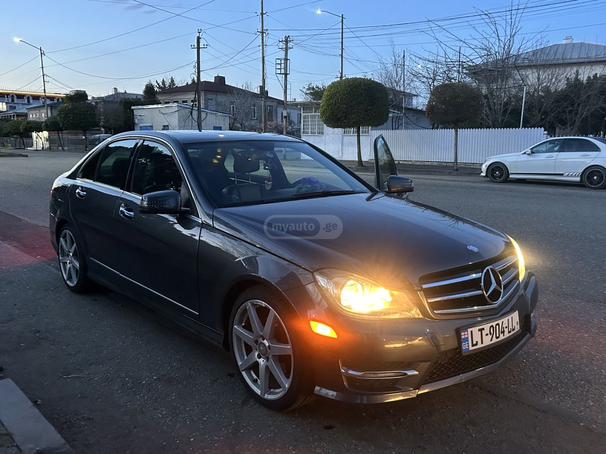 Mercedes-Benz C 250 2014 — photo 2