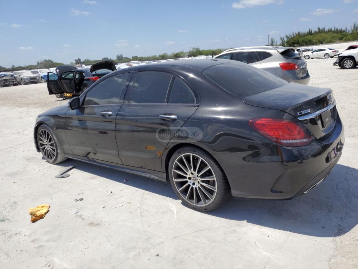 Mercedes-Benz C 30 AMG 2019 — photo 2