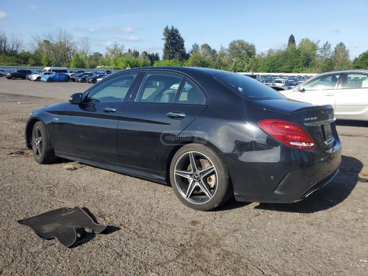Mercedes-Benz C 43 AMG 2018 — photo 2