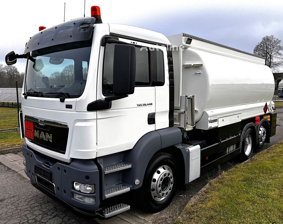 Isuzu 26.364 2013 — photo 2
