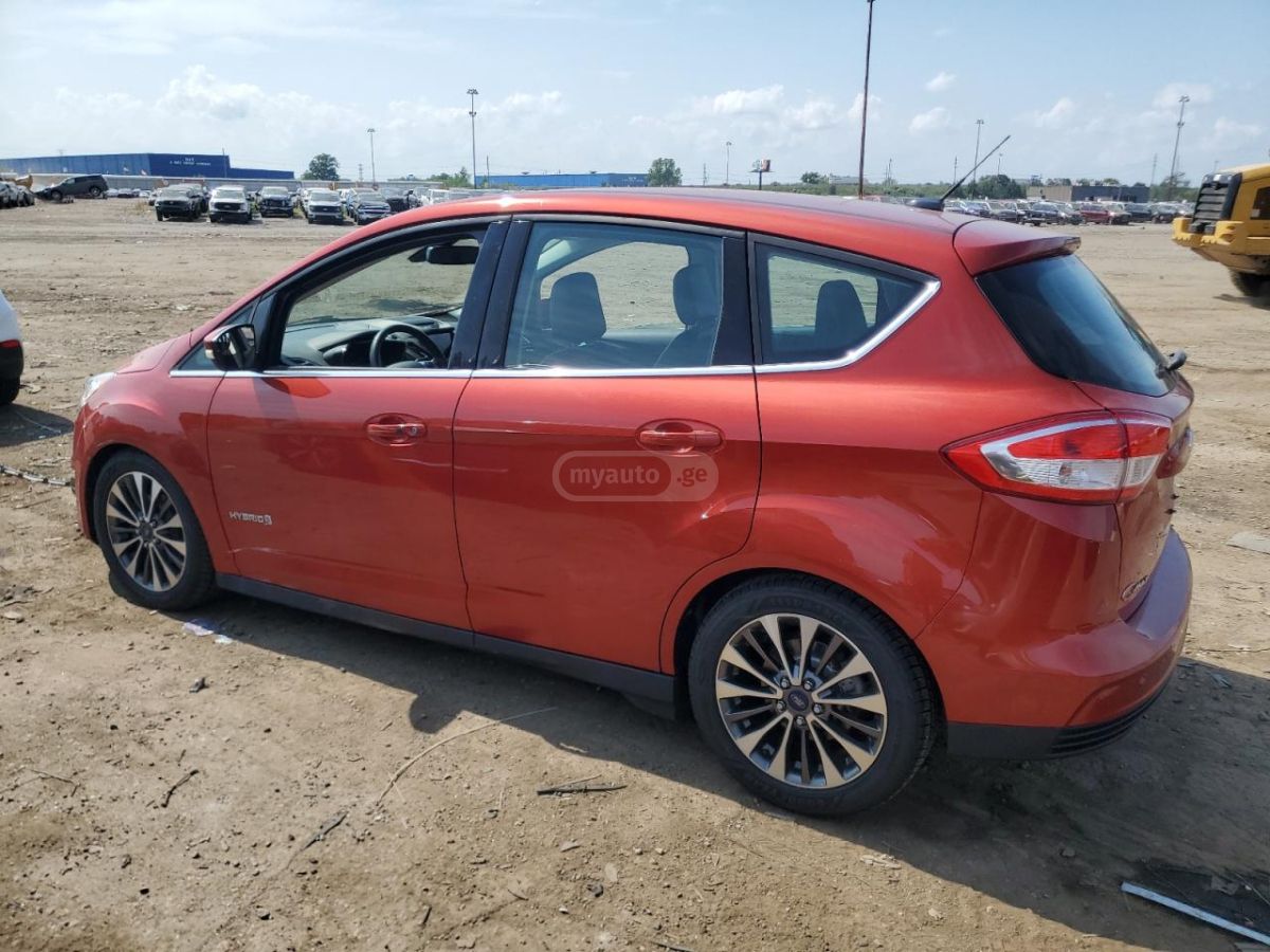 Ford C-Max 2018 — photo 2