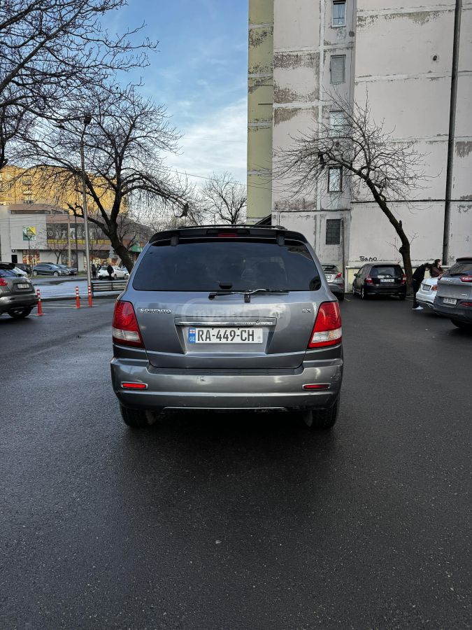 Kia Sorento 2004 — photo 2