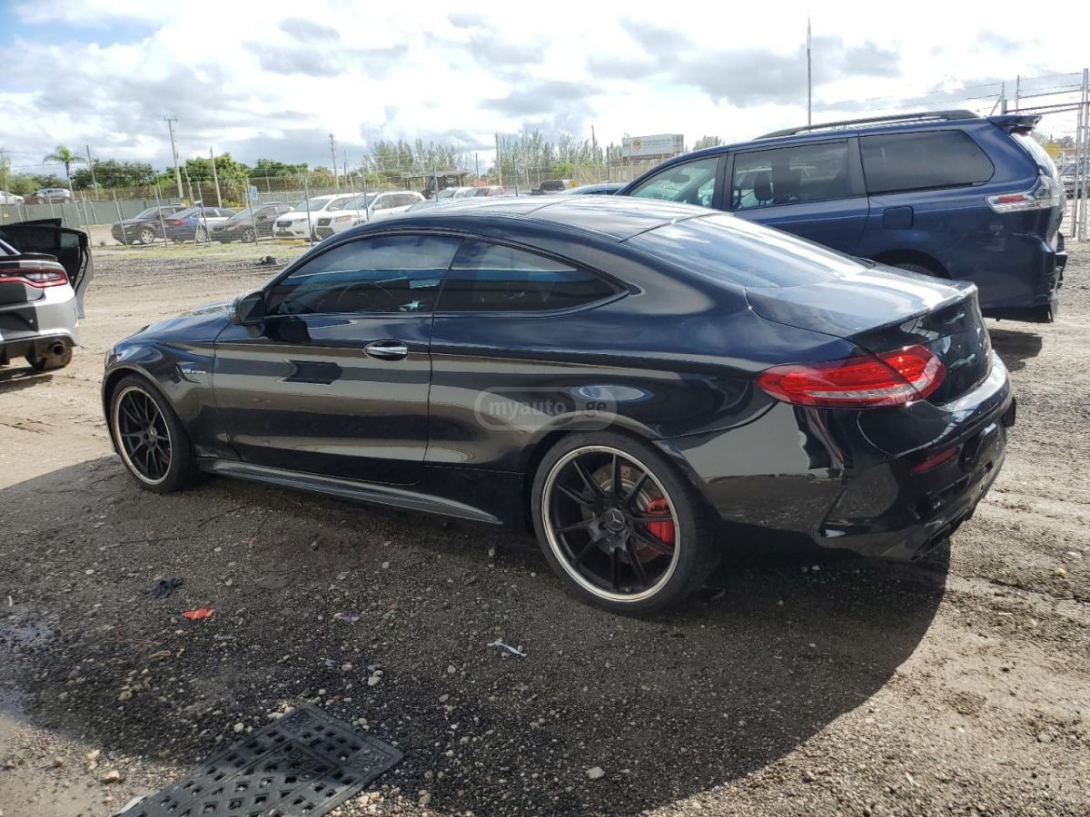 Mercedes-Benz C 63 AMG 2018 — photo 2
