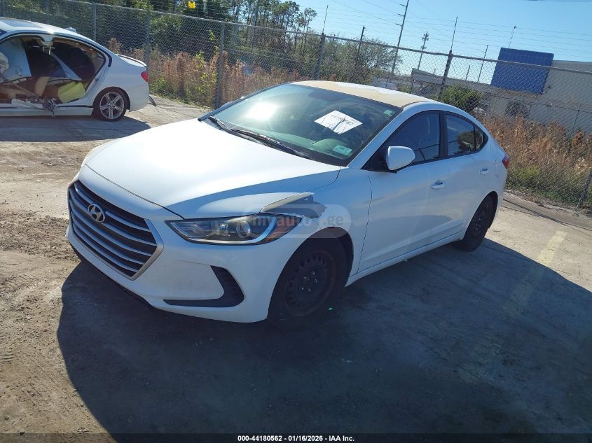 Hyundai Elantra 2017 — photo 2