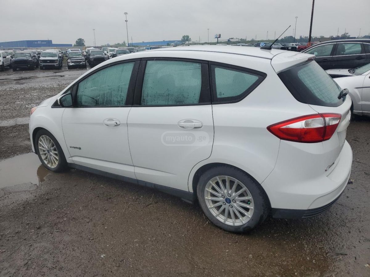 Ford C-Max 2016 — photo 2