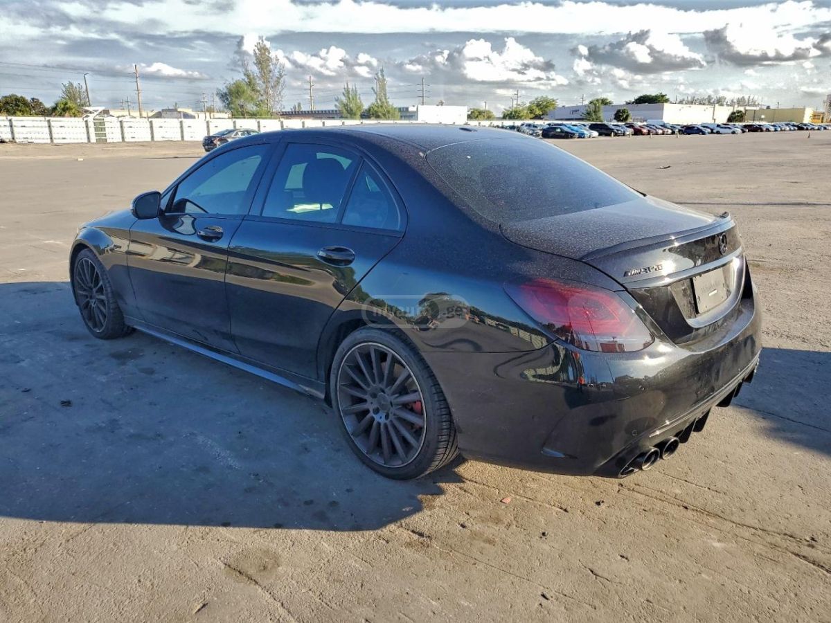 Mercedes-Benz C 43 AMG 2019 — photo 2