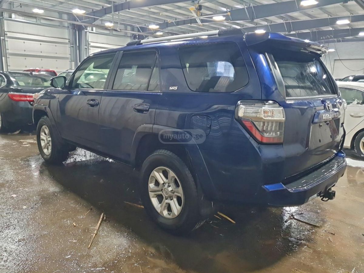 Toyota 4Runner 2020 — photo 2