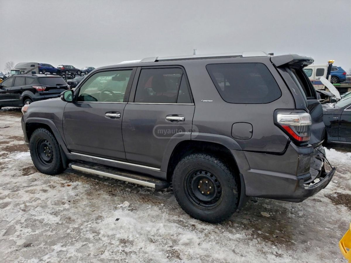 Toyota 4Runner 2016 — photo 2