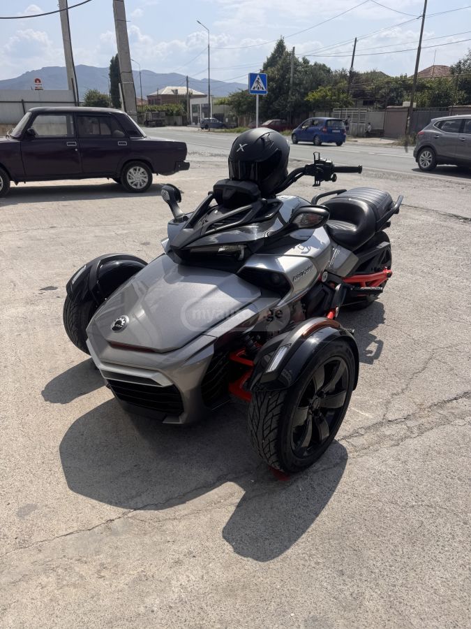 Can-Am Can-Am Spyder 2015 — photo 2