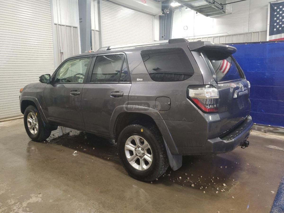 Toyota 4Runner 2021 — photo 2