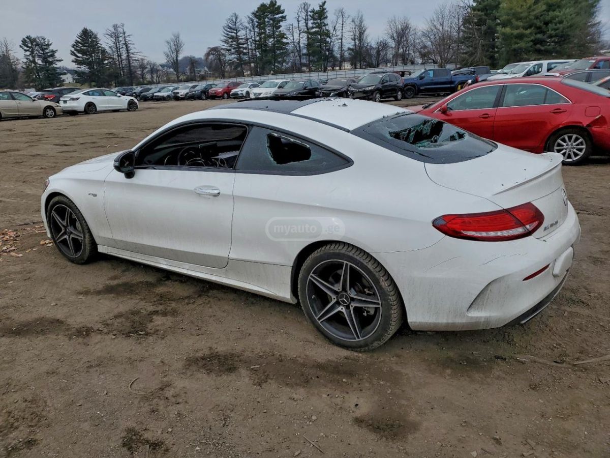 Mercedes-Benz C 43 AMG 2018 — photo 2