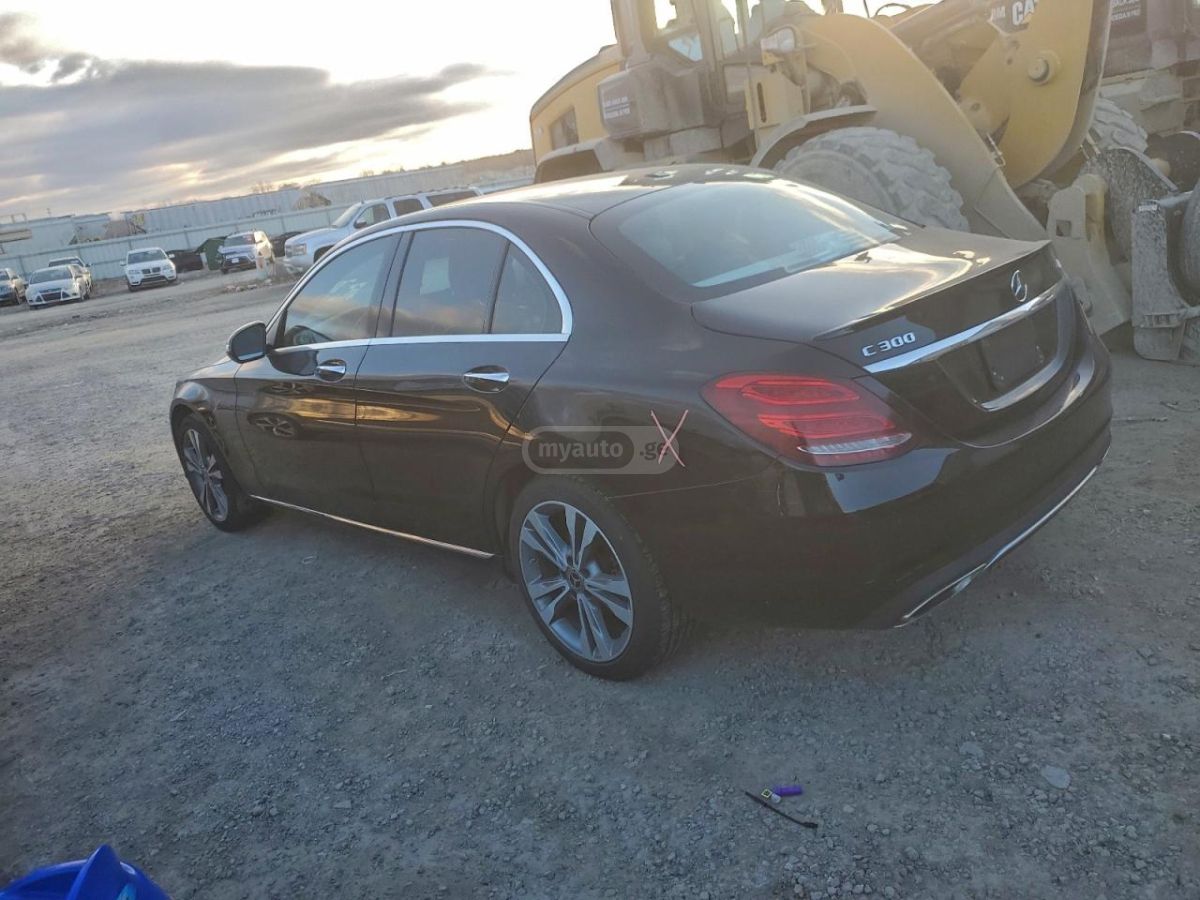 Mercedes-Benz C 30 AMG 2018 — photo 2