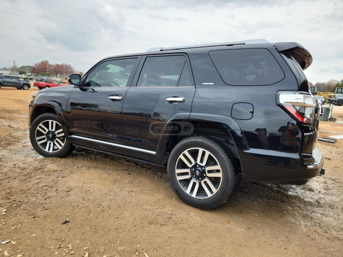 Toyota 4Runner 2022 — photo 2