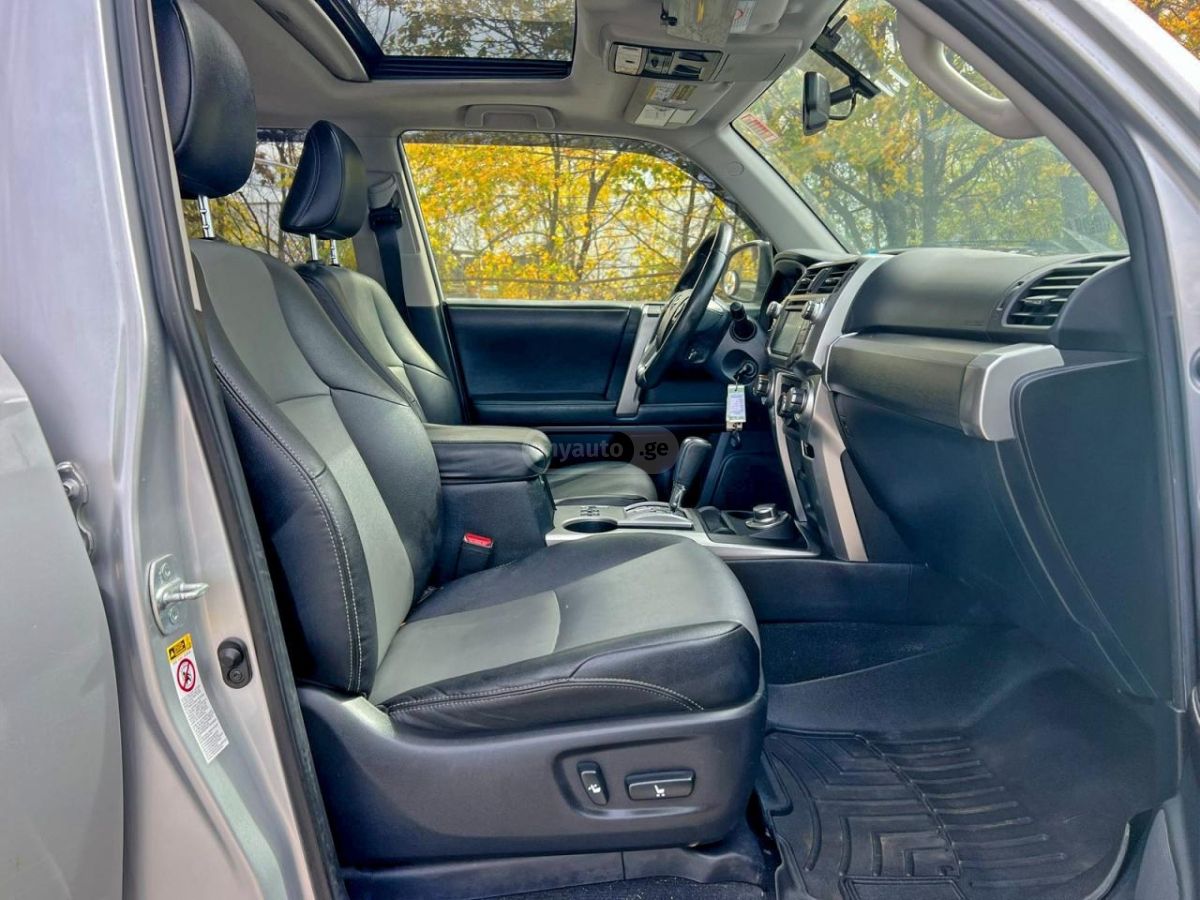 Toyota 4Runner 2015 — photo 2