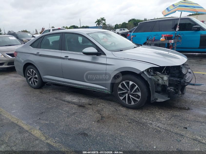Volkswagen Jetta 2024 — photo 2