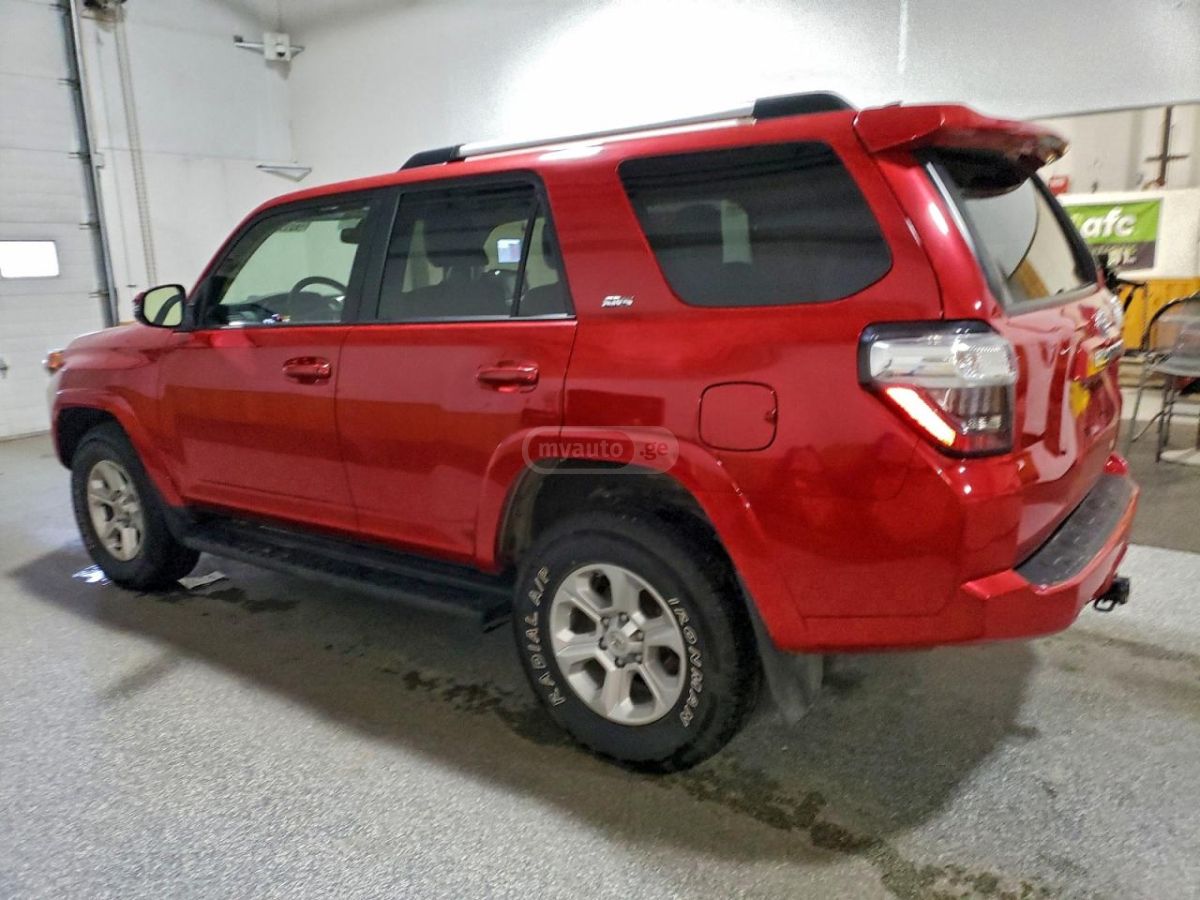 Toyota 4Runner 2022 — photo 2