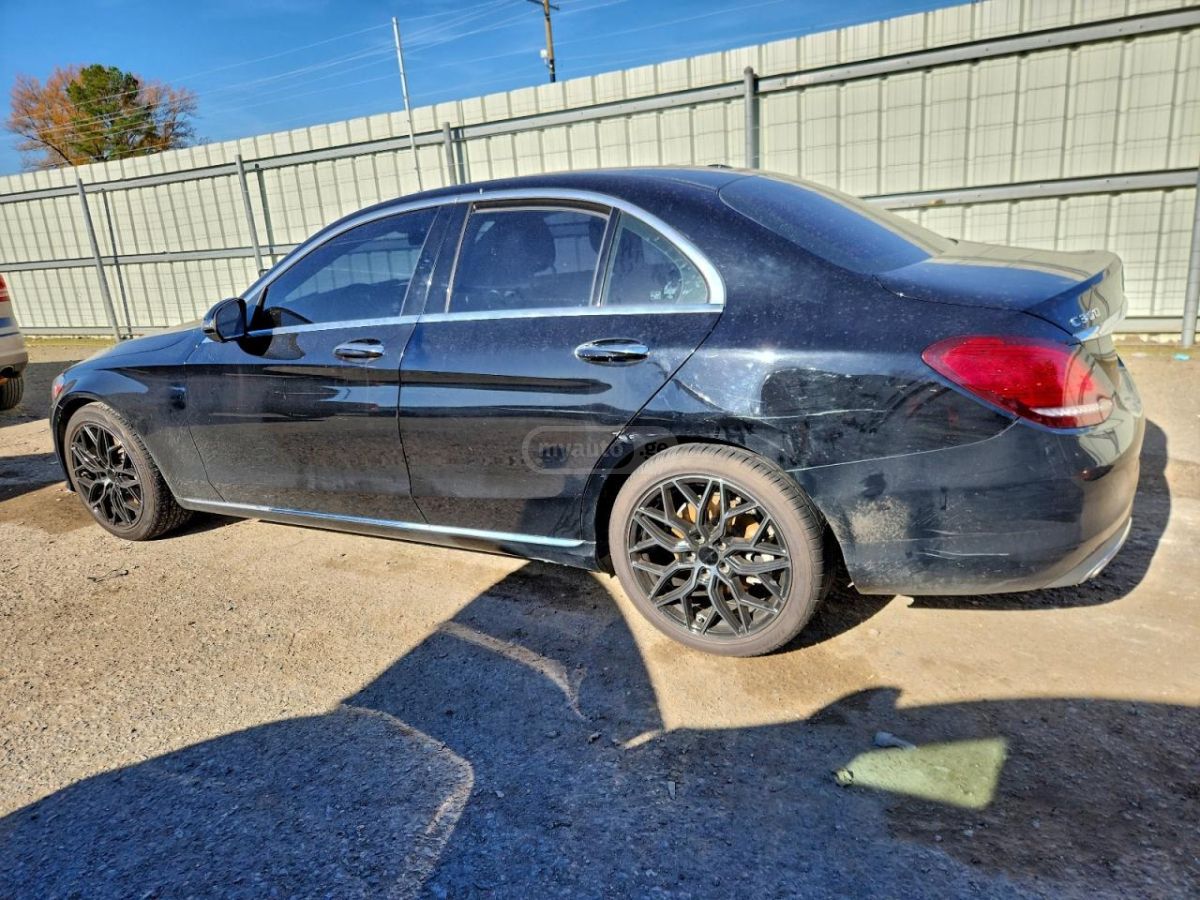 Mercedes-Benz C 30 AMG 2019 — photo 2