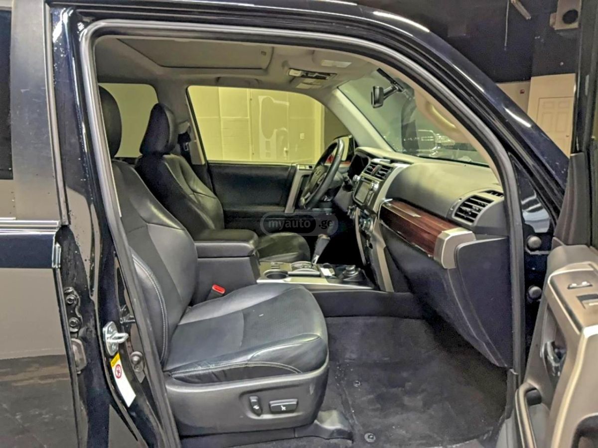 Toyota 4Runner 2016 — photo 2