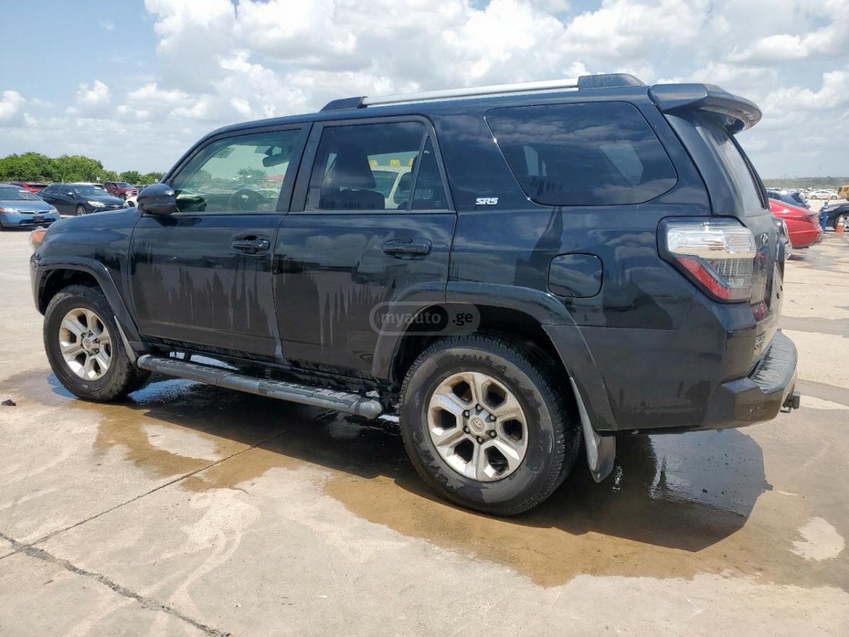 Toyota 4Runner 2019 — photo 2