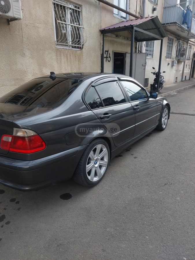 BMW 325