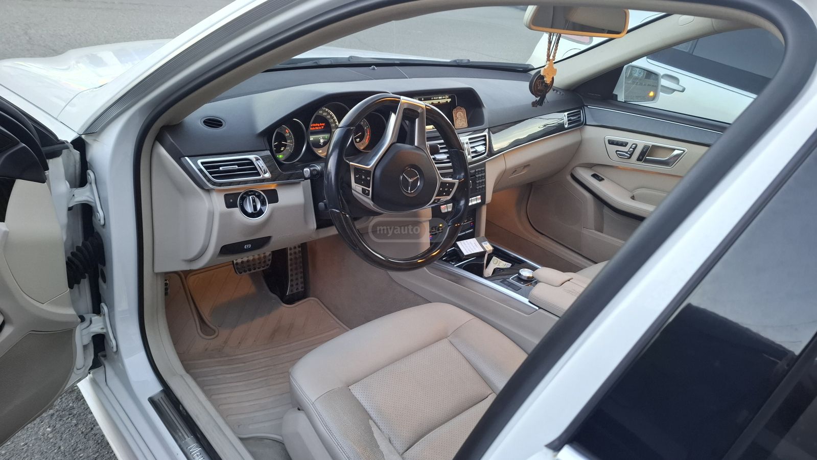 Mercedes-Benz E 350 2014 — photo 2