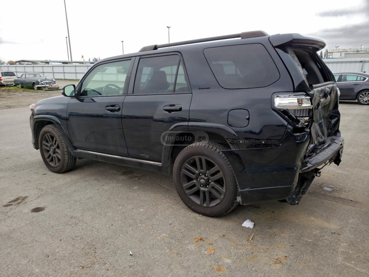 Toyota 4Runner 2021 — photo 2