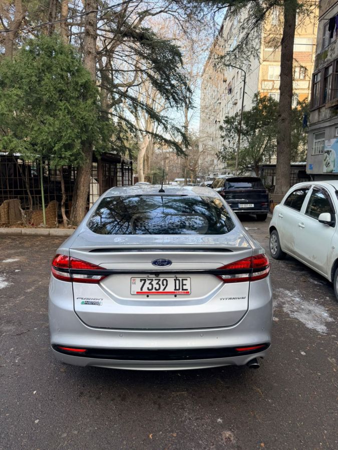 Ford Fusion 2018 — photo 2