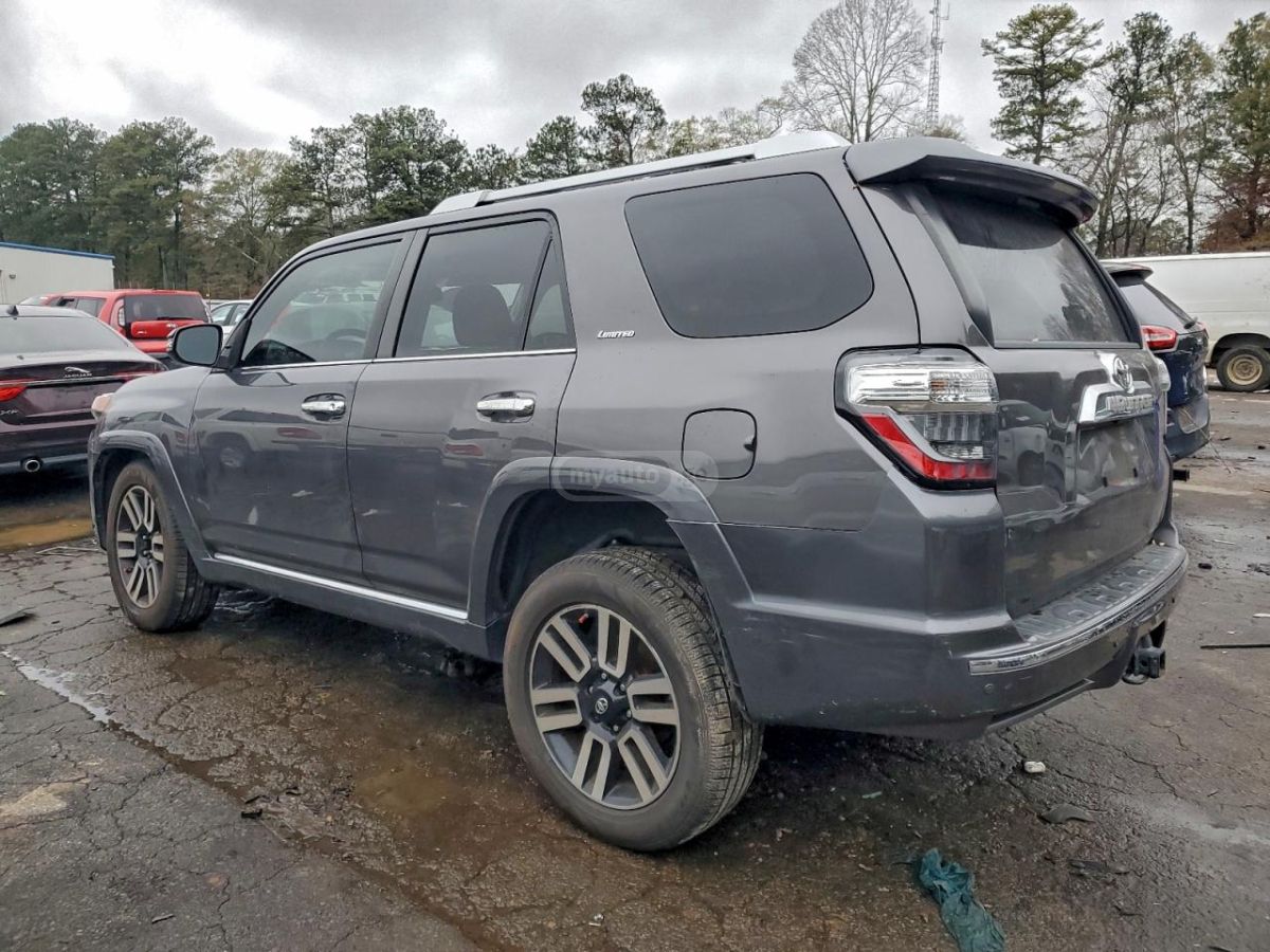 Toyota 4Runner 2018 — photo 2