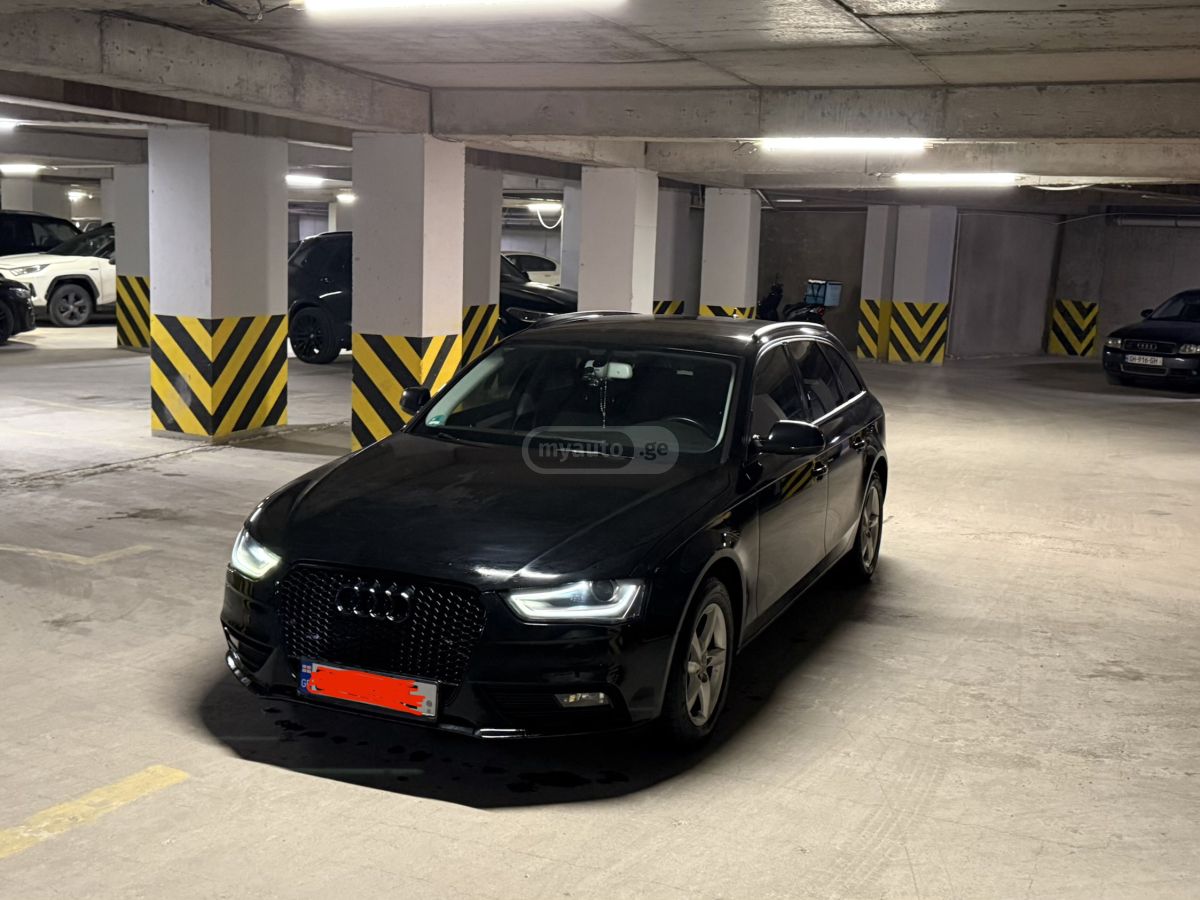 Audi A4 2015 — photo 2
