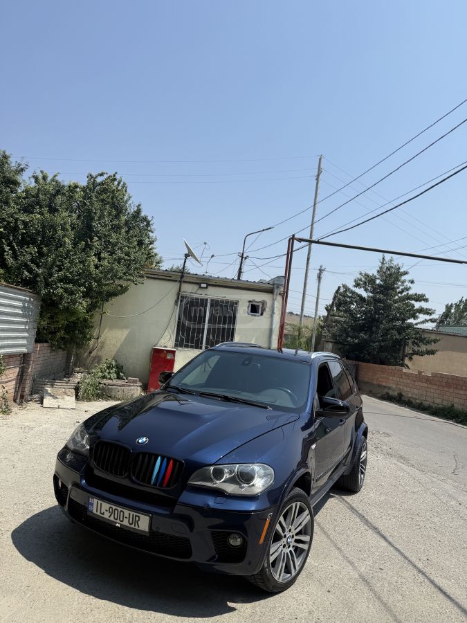 BMW X5 2013 — photo 2