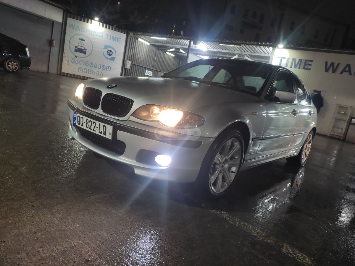 BMW 320