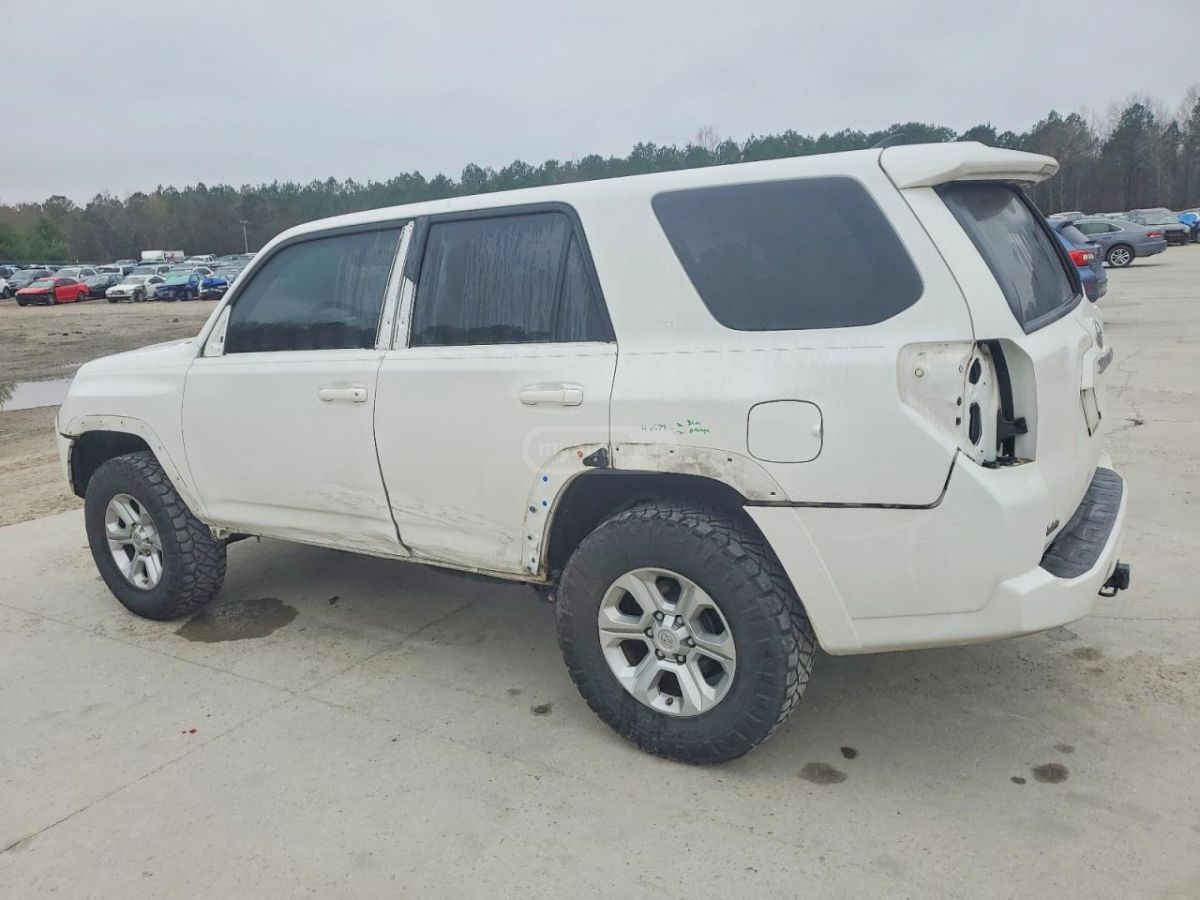 Toyota 4Runner 2018 — photo 2