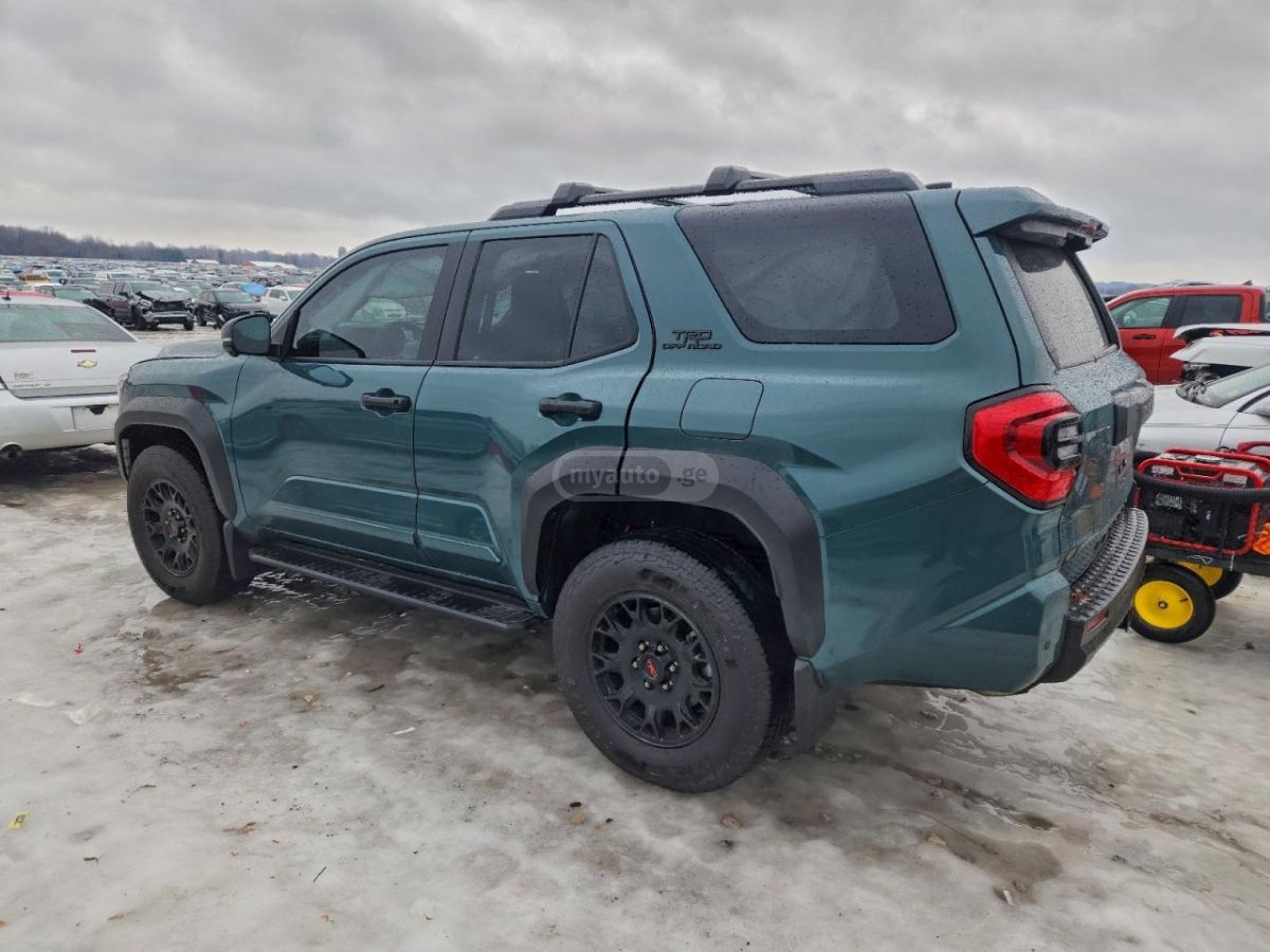 Toyota 4Runner 2025 — photo 2