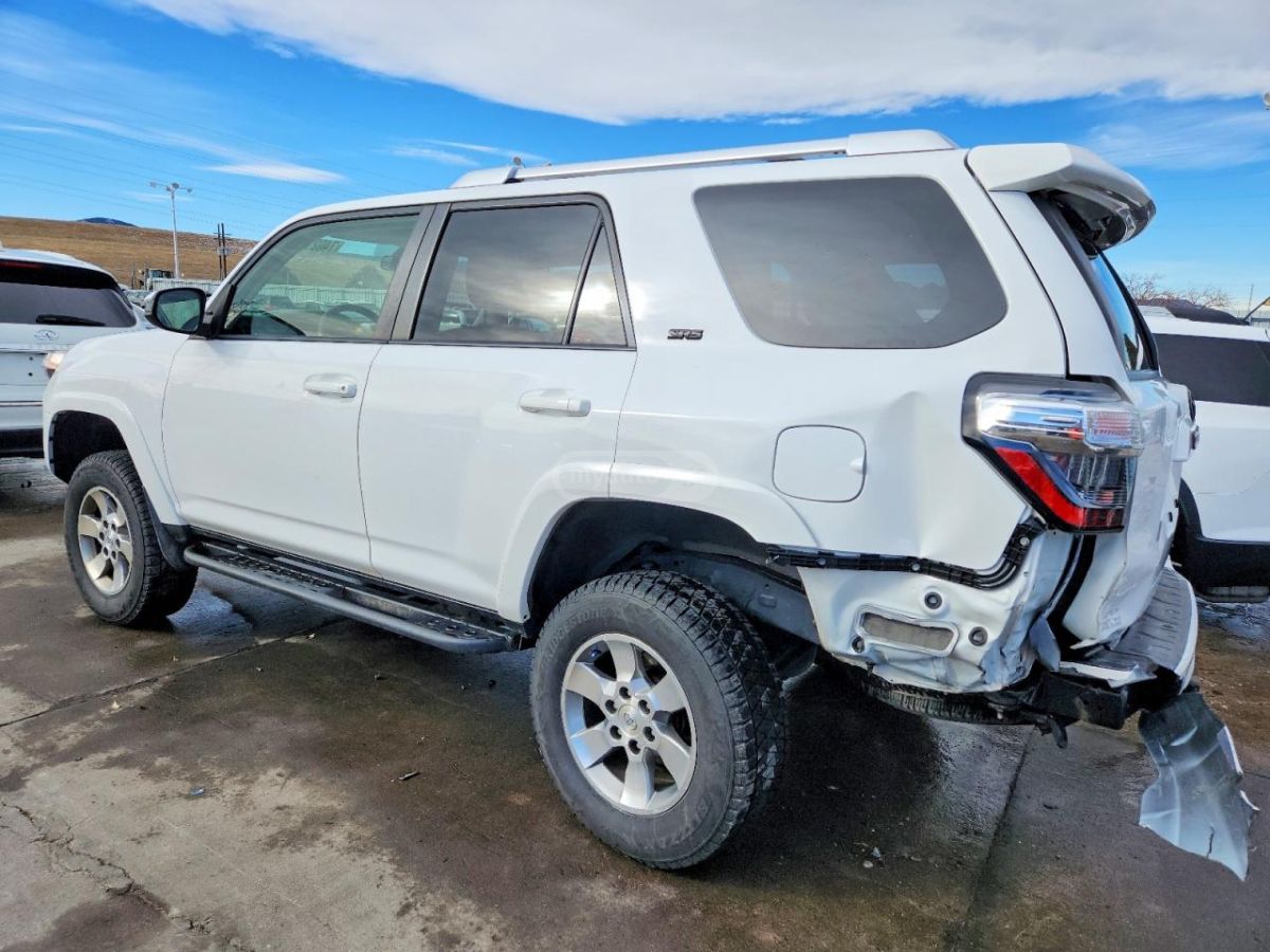 Toyota 4Runner 2016 — photo 2