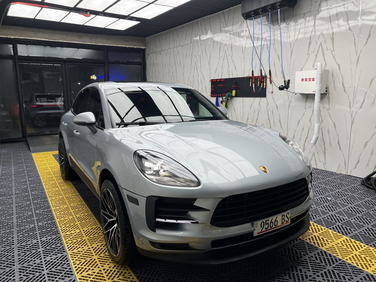 Porsche Macan 2021 — photo 2