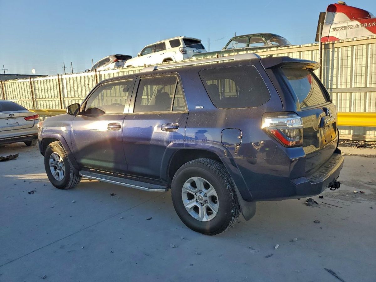 Toyota 4Runner 2015 — photo 2