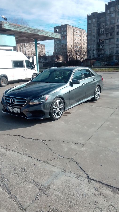 Mercedes-Benz E 350 2014 — photo 2