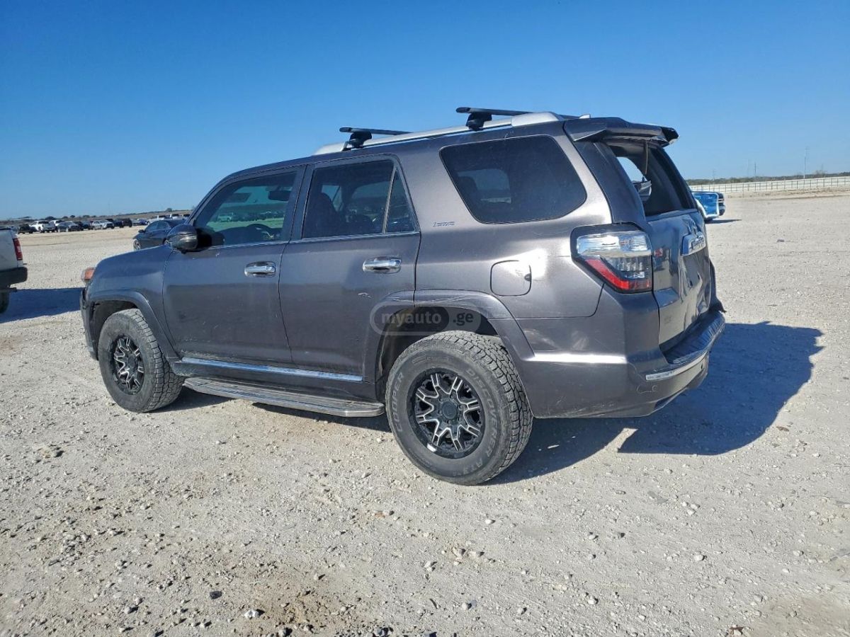 Toyota 4Runner 2016 — photo 2