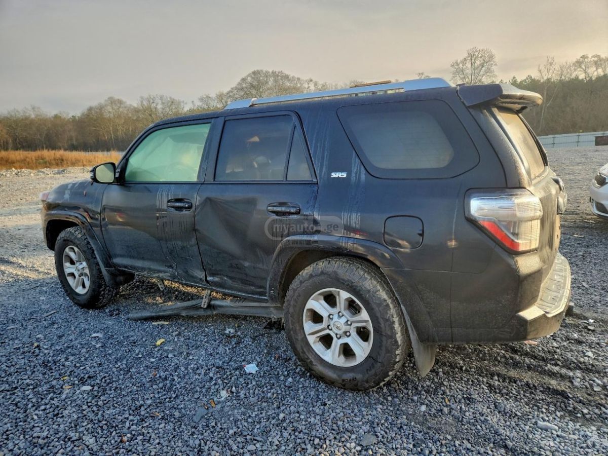 Toyota 4Runner 2016 — photo 2