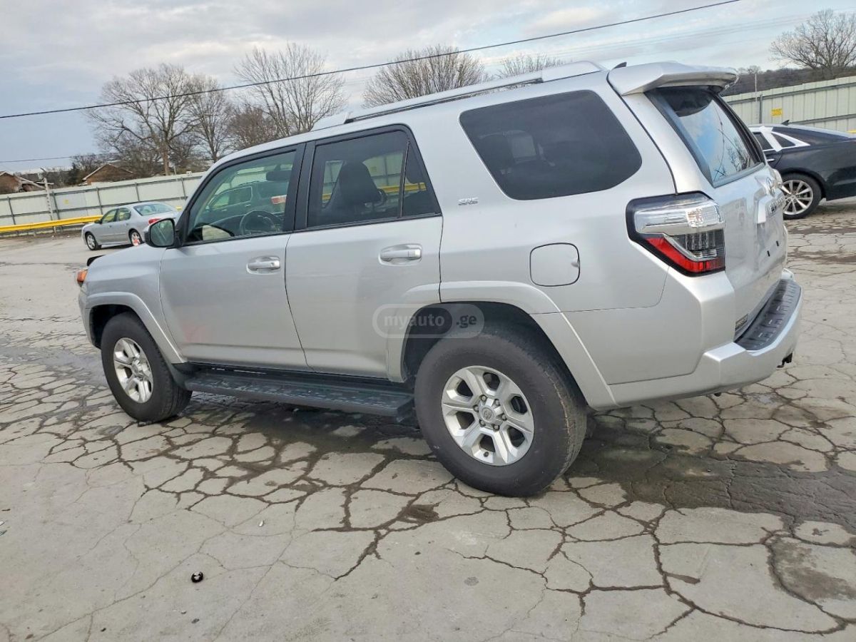 Toyota 4 Runner 2015 — photo 2