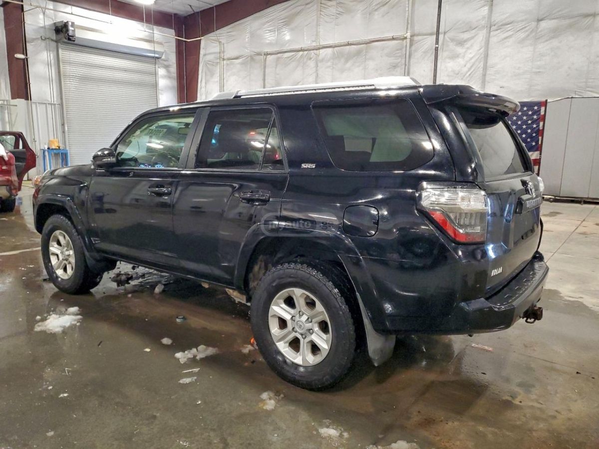 Toyota 4Runner 2016 — photo 2