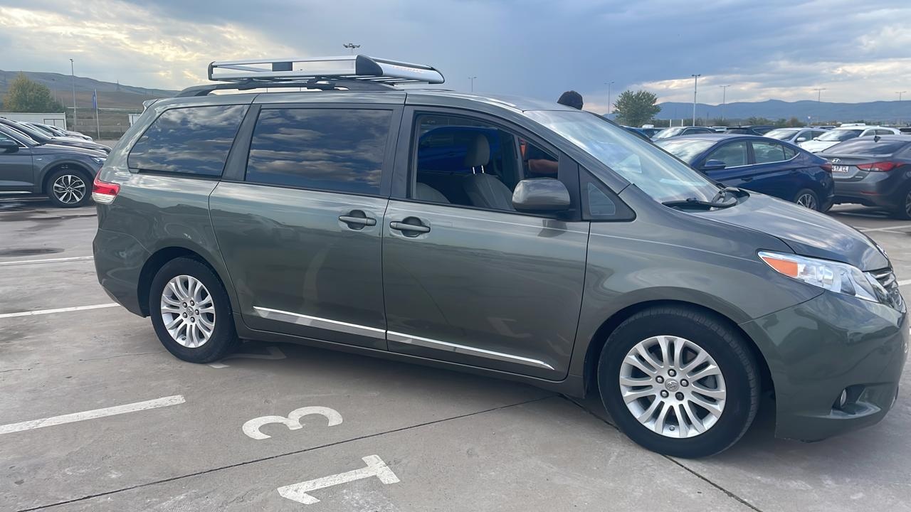 Toyota Sienna