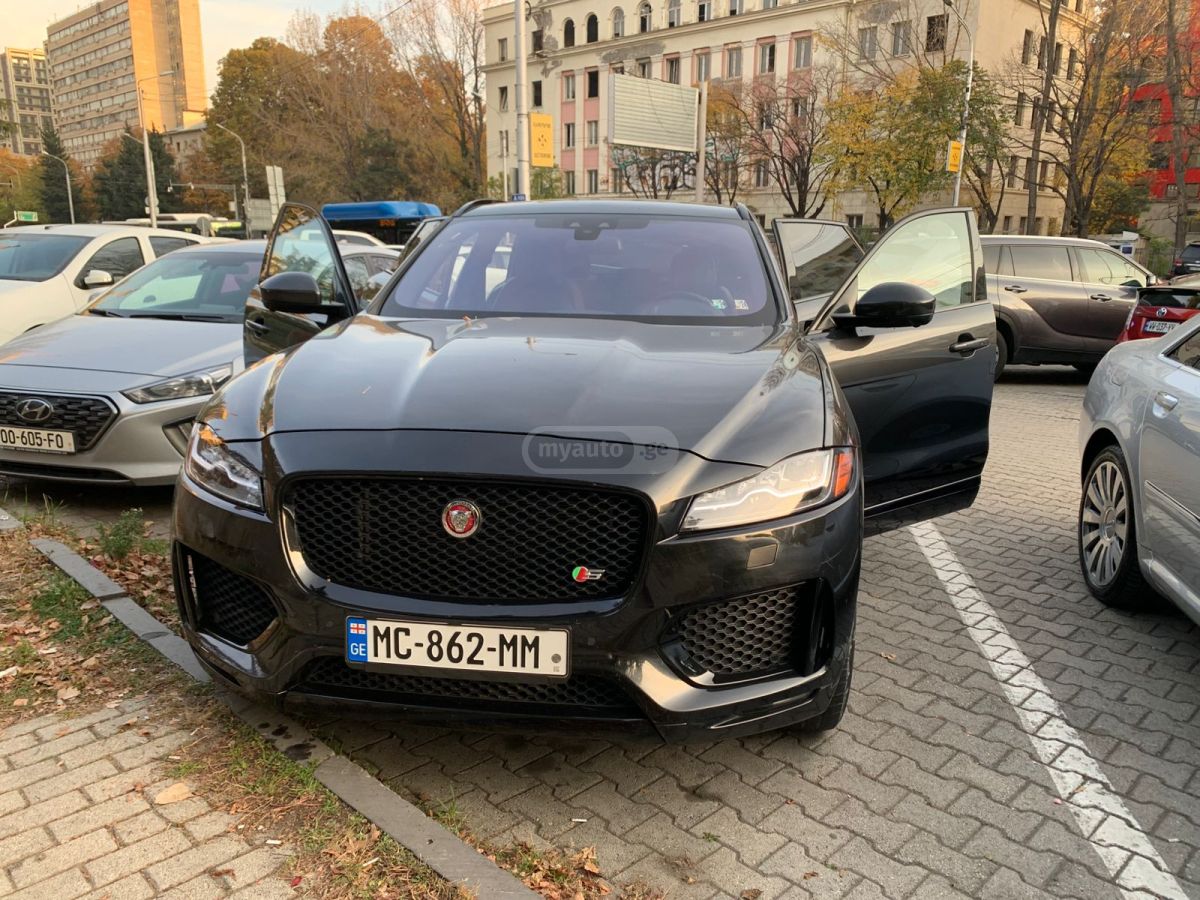 Jaguar F-Pace 2017 — photo 2
