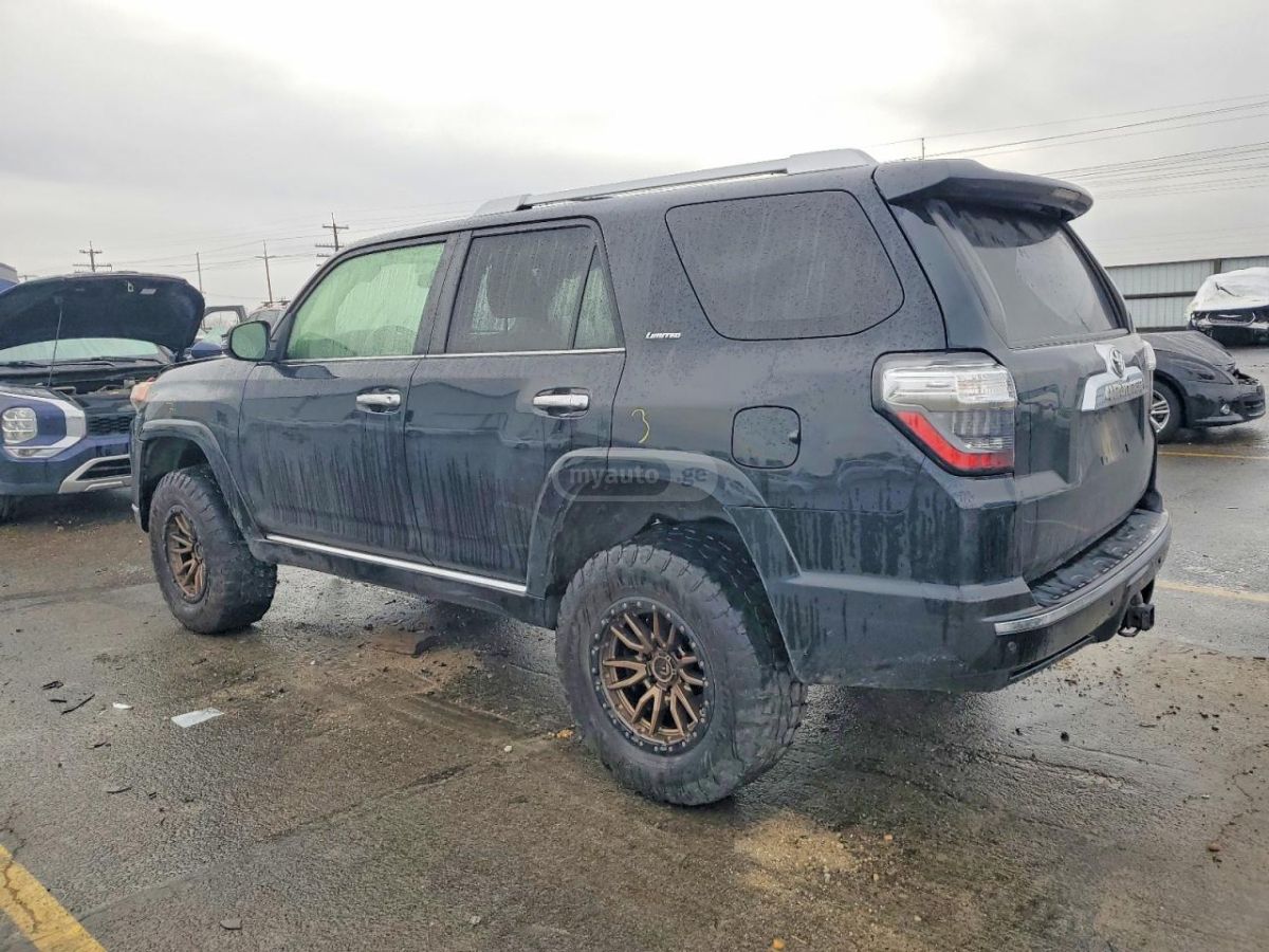 Toyota 4Runner 2014 — photo 2