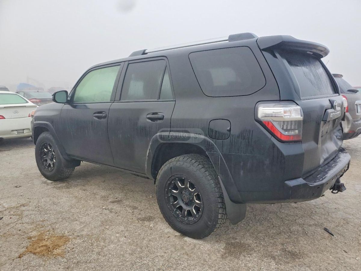 Toyota 4Runner 2014 — photo 2
