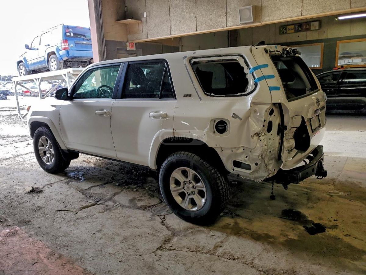 Toyota 4Runner 2021 — photo 2