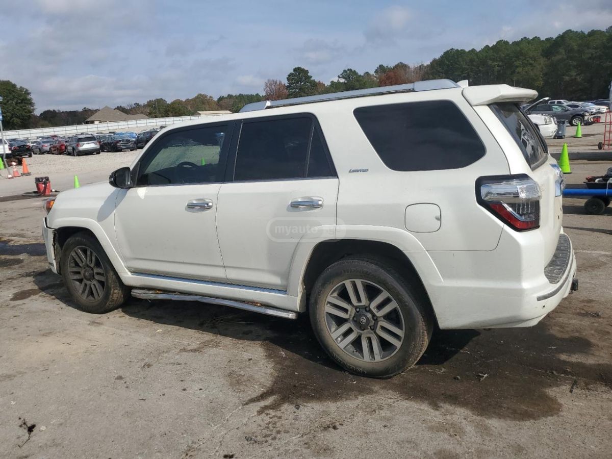 Toyota 4Runner 2016 — photo 2
